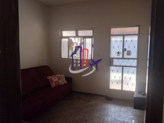 Casa Para Vender com 04 quartos no bairro Califórnia em Belo Horizonte