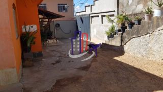 Casa Para Vender com 04 quartos no bairro Califórnia em Belo Horizonte