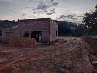 Sítio/ Chácara com 03 quartos 01 suítes no bairro Colônia Santa Isabel em Betim