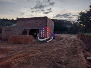 Sítio/ Chácara com 03 quartos 01 suítes no bairro Colônia Santa Isabel em Betim