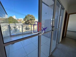 Apartamento Para Vender com 02 quartos e 01 suíte no bairro Santa Mônica em Belo Horizonte
