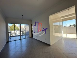 Cobertura Para Vender com 02 quartos e 01 suíte no bairro Santa Mônica em Belo Horizonte