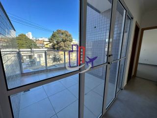 Cobertura Para Vender com 02 quartos e 01 suíte no bairro Santa Mônica em Belo Horizonte
