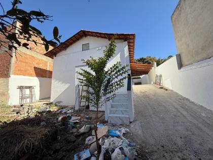Casa Para Vender com 02 quartos no bairro Vila Barroquinha em Contagem