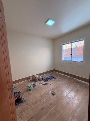 Casa Para Vender com 02 quartos no bairro Vila Barroquinha em Contagem