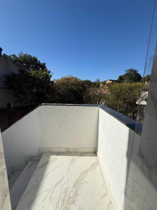 Casa Para Vender com 02 quartos no bairro Vila Barroquinha em Contagem