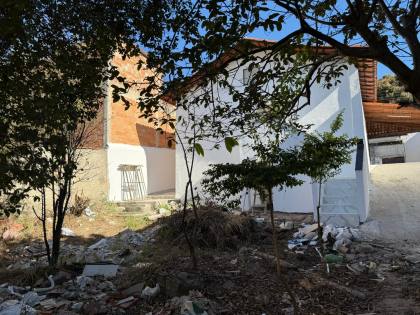Casa Para Vender com 02 quartos no bairro Vila Barroquinha em Contagem