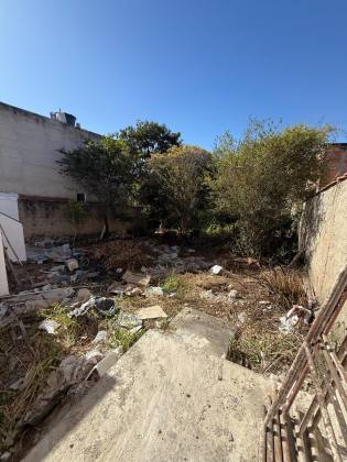Casa Para Vender com 02 quartos no bairro Vila Barroquinha em Contagem