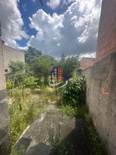 Casa com lote de 720m no bairro Praia em Contagem