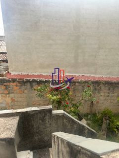 Casa com lote de 720m no bairro Praia em Contagem