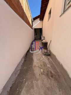 Casa com lote de 720m no bairro Praia em Contagem