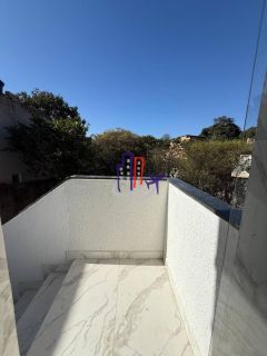 Casa com lote de 720m no bairro Praia em Contagem