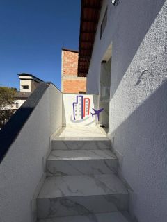 Casa com lote de 720m no bairro Praia em Contagem