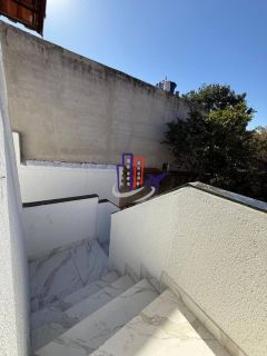 Casa com lote de 720m no bairro Praia em Contagem