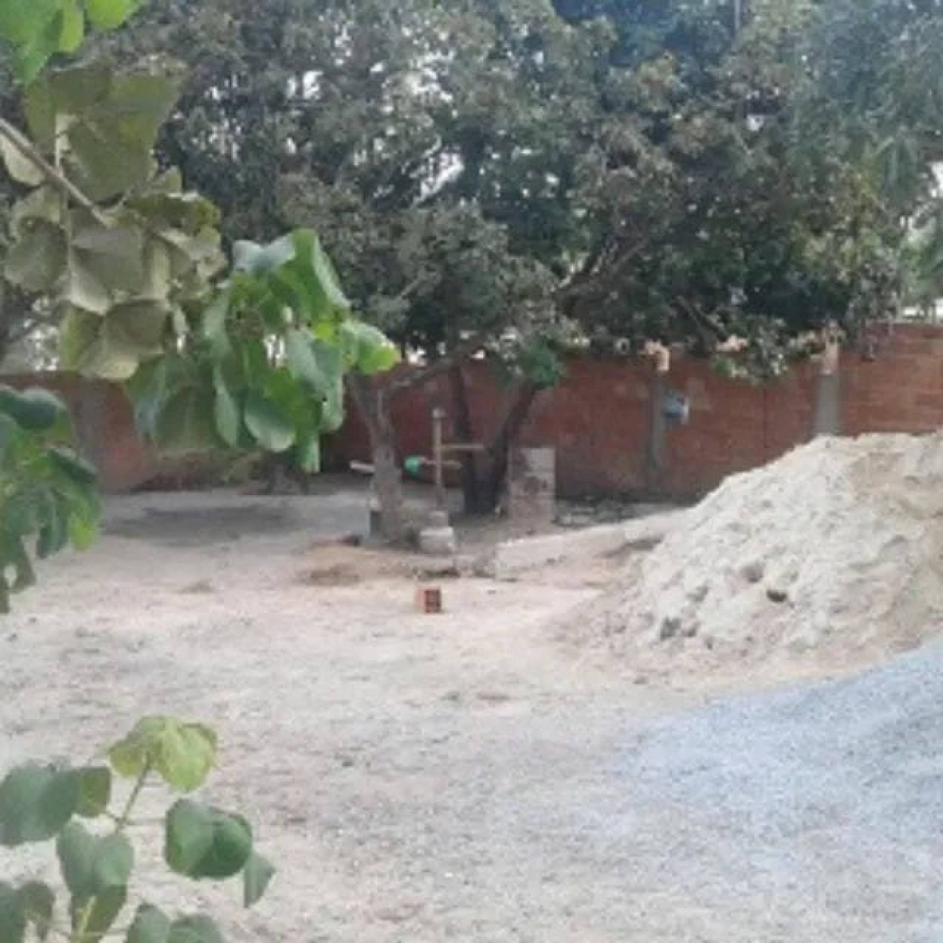 Casa Para Vender com 01 quartos no bairro Pousada do Lago em Esmeraldas