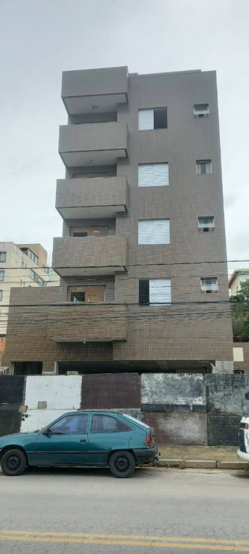 Apartamento área privativa para Vender com 02 quartos sendo 01 suítes no bairro Europa em Contagem