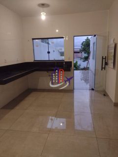 Casa Para Vender com 03 quartos 01 suítes no bairro Tropical em Contagem