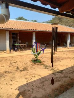 Sítio / Chácara Para Vender com 04 quartos 02 suítes no bairro Pompéu em Abaeté