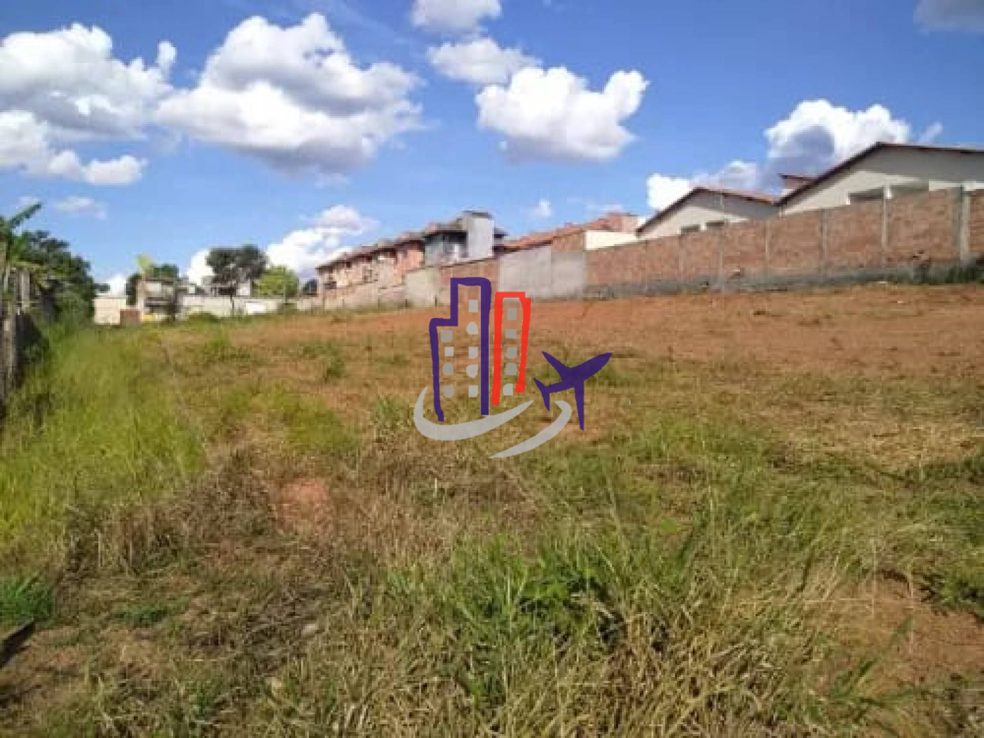 Lote / Terreno Comercial Para Vender no bairro Vila Suzana em Mateus Leme