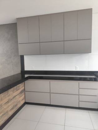 Casa Para Vender com 03 quartos 02 suítes no bairro São Francisco de Assis em Esmeraldas