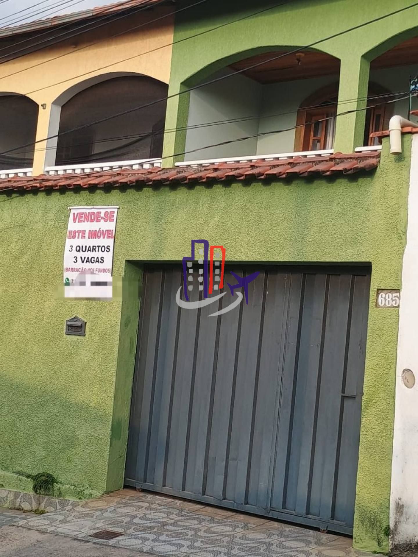 Casa Para Vender com 04 quartos 01 suítes no bairro Santa Helena em Contagem