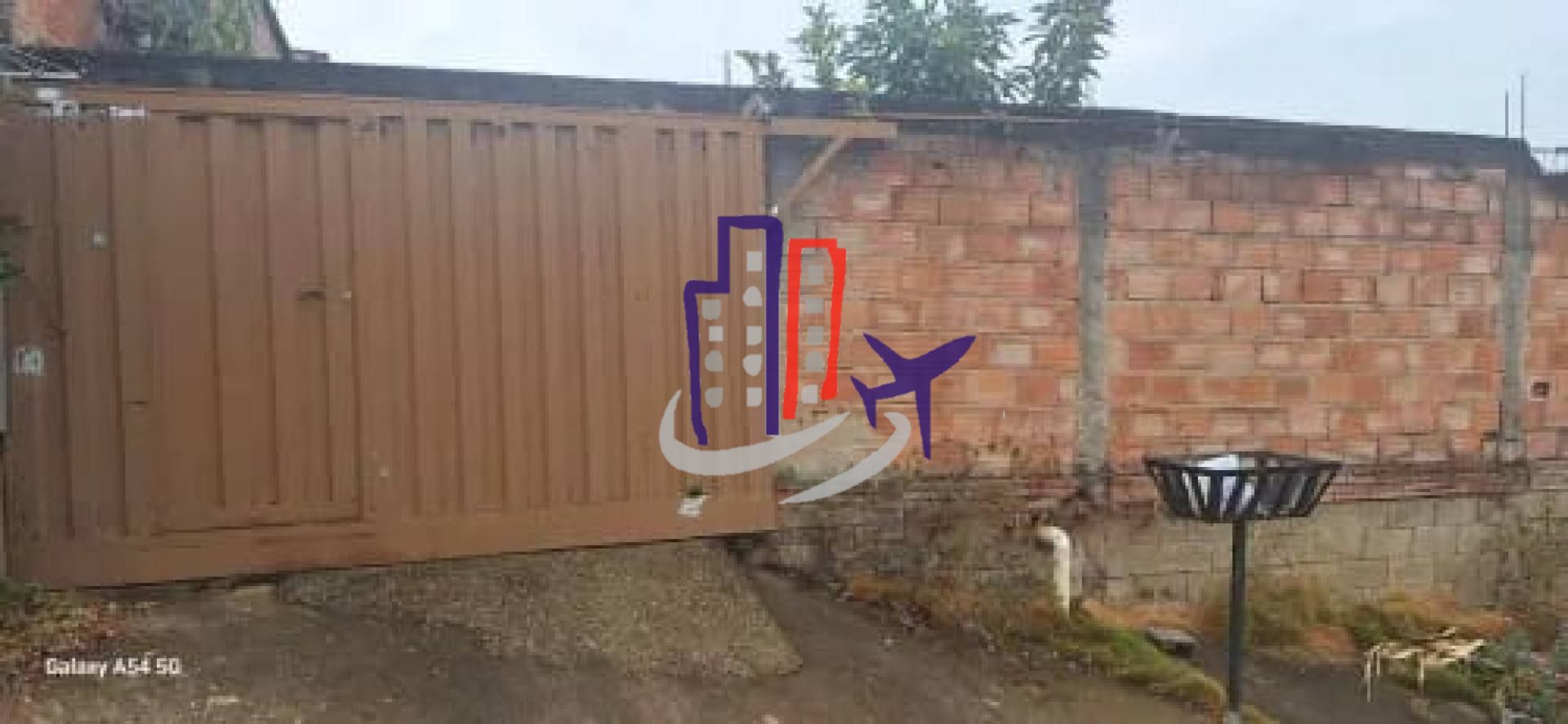 Casa Para Vender com 03 quartos no bairro Icaivera em Contagem