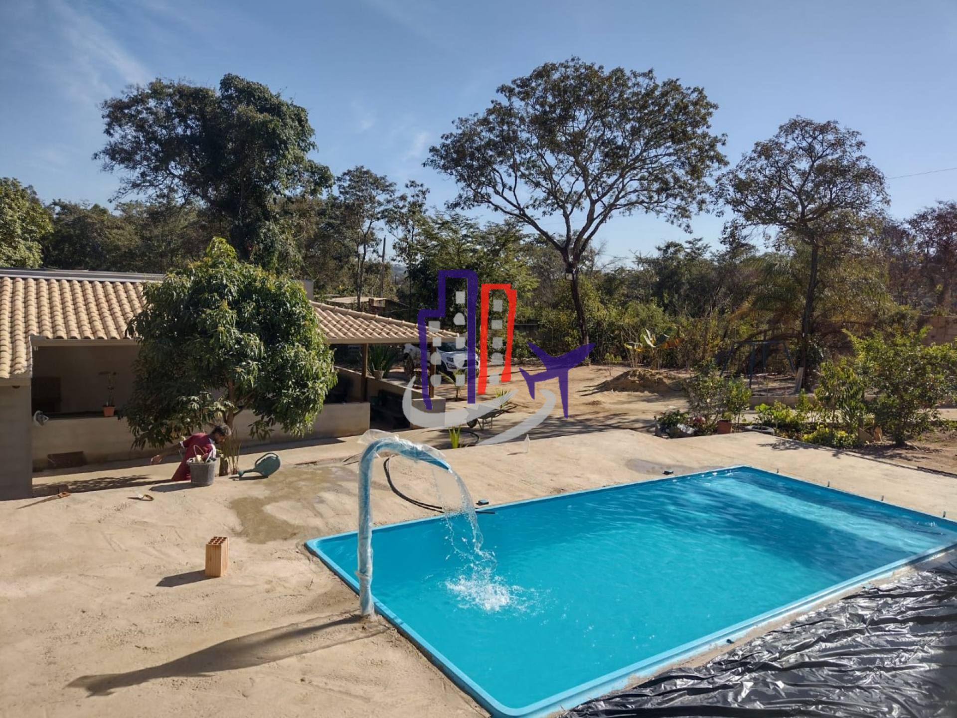 Sítio Para Vender com 03 quartos no bairro Tupã em Contagem