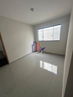 Casa Com área Privativa com 03 quartos 01 suíte no bairro Xangri-lá em Contagem