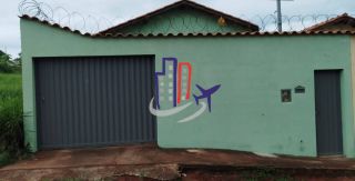 Casa Para Vender com 02 quartos no bairro Planalto em Mateus Leme