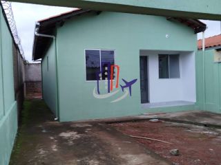 Casa Para Vender com 02 quartos no bairro Planalto em Mateus Leme