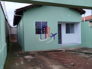 Casa Para Vender com 02 quartos no bairro Planalto em Mateus Leme