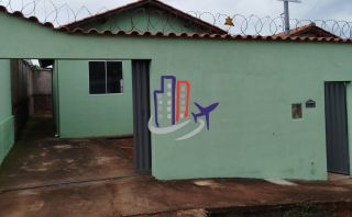 Casa Para Vender com 02 quartos no bairro Planalto em Mateus Leme
