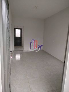 Casa Para Vender com 02 quartos no bairro Planalto em Mateus Leme