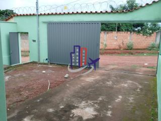 Casa Para Vender com 02 quartos no bairro Planalto em Mateus Leme