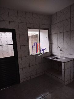 Casa Para Vender com 02 quartos no bairro Planalto em Mateus Leme