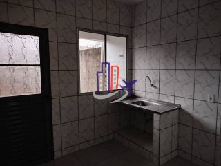 Casa Para Vender com 02 quartos no bairro Planalto em Mateus Leme