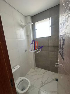Casa Para Vender com 03 quartos 01 suítes no bairro Xangri-lá em Contagem