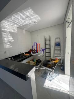 Casa Para Vender com 03 quartos 01 suítes no bairro Xangri-lá em Contagem
