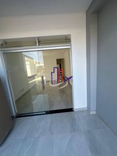 Casa Para Vender com 03 quartos 01 suítes no bairro Xangri-lá em Contagem