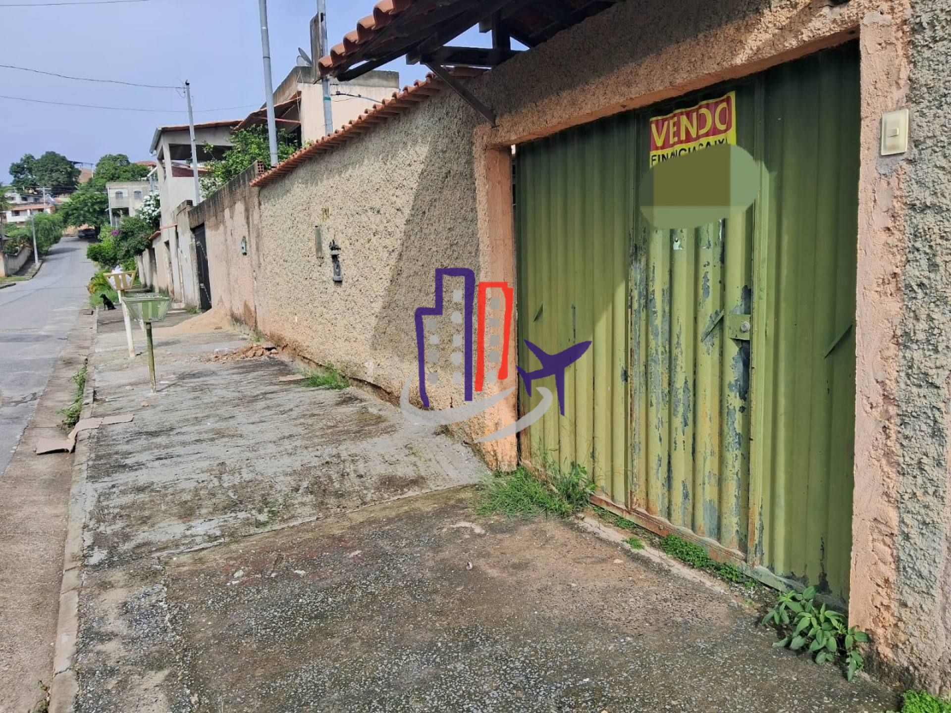 Casa Para Vender com 03 quartos 01 suítes no bairro Florença em Ribeirão Das Neves