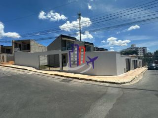 Casa Para Vender com 3 quartos 1 suítes no bairro Alvorada em Contagem