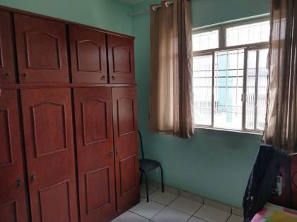 Casa com 02 lojas / 05 quartos 01 suíte no bairro Novo Eldorado em Contagem