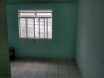 Casa com 02 lojas / 05 quartos 01 suíte no bairro Novo Eldorado em Contagem