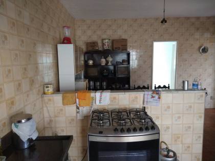 Casa com 02 lojas / 05 quartos 01 suíte no bairro Novo Eldorado em Contagem