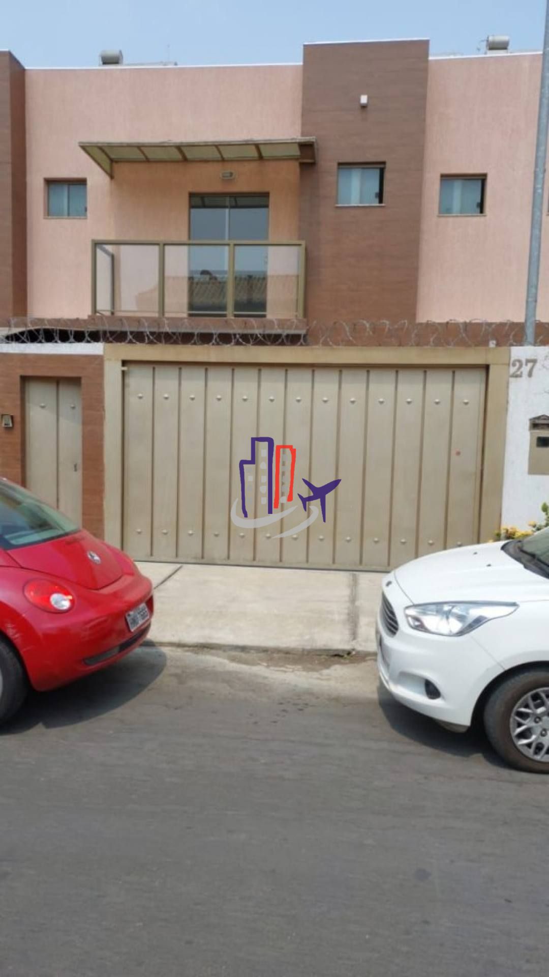 Casa Para Vender com 03 quartos 01 suíte no bairro Lucio de Abreu em Contagem
