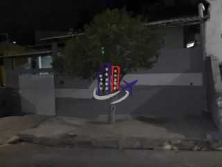 Casa Para Vender com 04 quartos no bairro Parque Durval de Barros em Ibirité