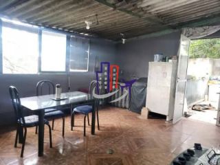 Casa Para Vender com 03 quartos no bairro Vila Itália em Contagem