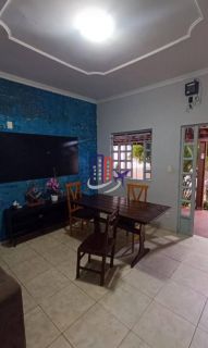 Casa Para Vender com 06 quartos no bairro Senhora das Graças em Betim