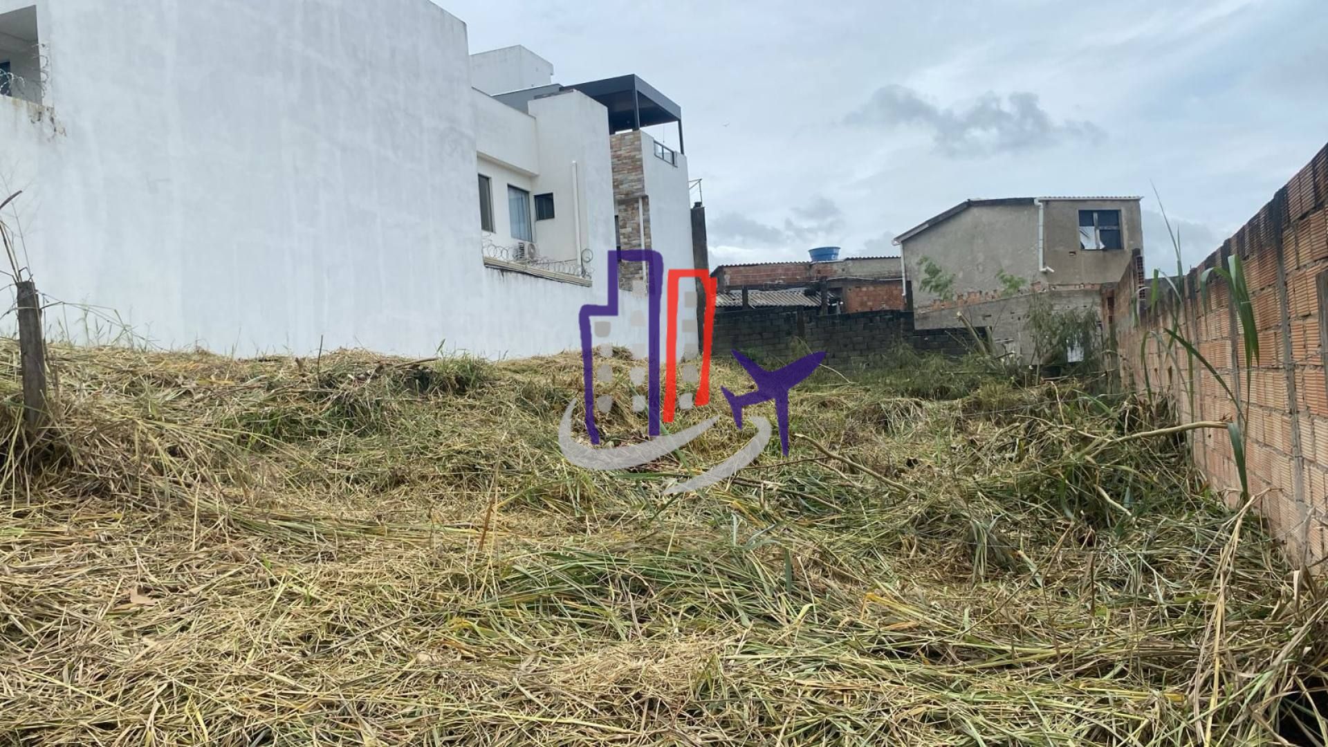 Lote / Terreno de Bairro Para Vender no bairro Residencial Lagoa em Betim