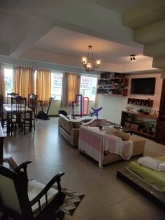 Casa Triplex Para Vender com 03 quartos 02 suítes no bairro Alvorada em Contagem